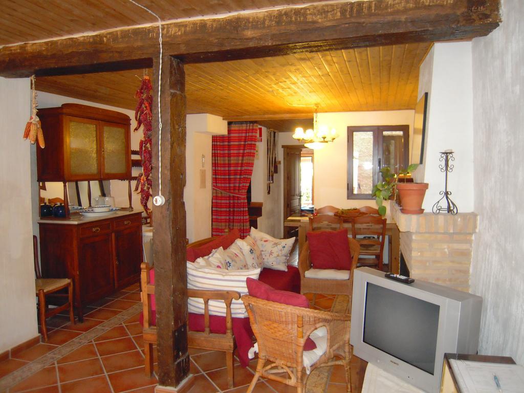 Гостевой дом La Casa De La Abuela Clotilde Орнос Экстерьер фото